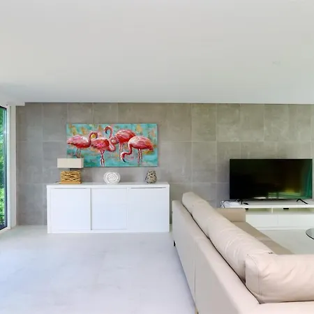 Terese-cleverdetails, Vilamoura, Sleeps 6, Luxury, Walking Distance Villa