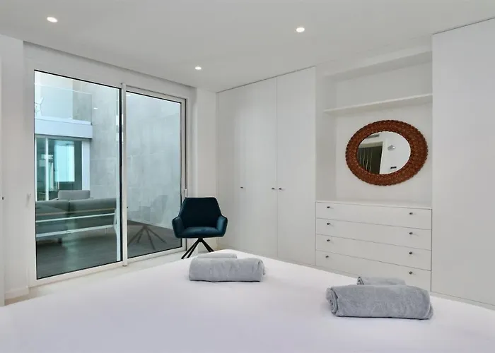 Terese-cleverdetails, Vilamoura, Sleeps 6, Luxury, Walking Distance Vilamoura