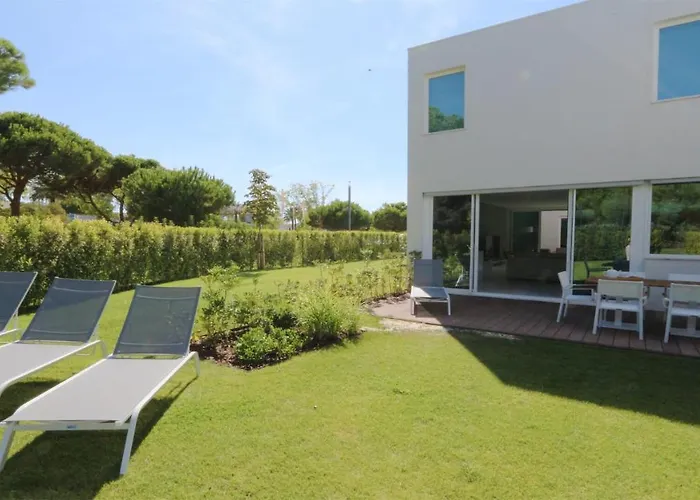 Terese-cleverdetails, Vilamoura, Sleeps 6, Luxury, Walking Distance Villa