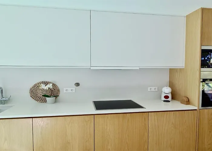 Terese-cleverdetails, Vilamoura, Sleeps 6, Luxury, Walking Distance Vilamoura