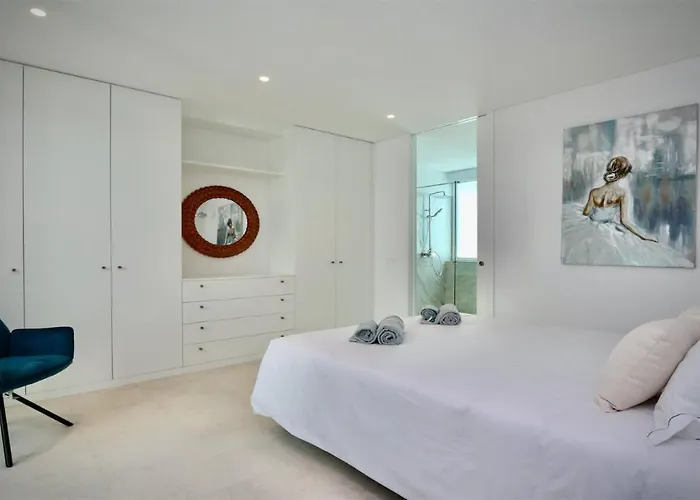 Terese-cleverdetails, Vilamoura, Sleeps 6, Luxury, Walking Distance *